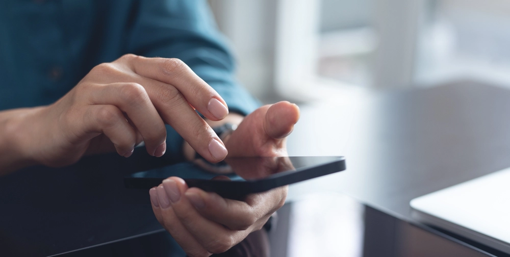 Uso responsable de tecnología y formación en ciudadanía digital en educación